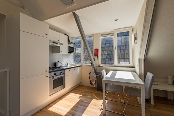 Medium property photo - Tweede Hunzestraat 7B, 9715 BN Groningen